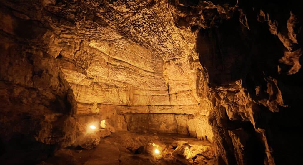 Randonnée et visite guidée : grotte de la Baume Bonne